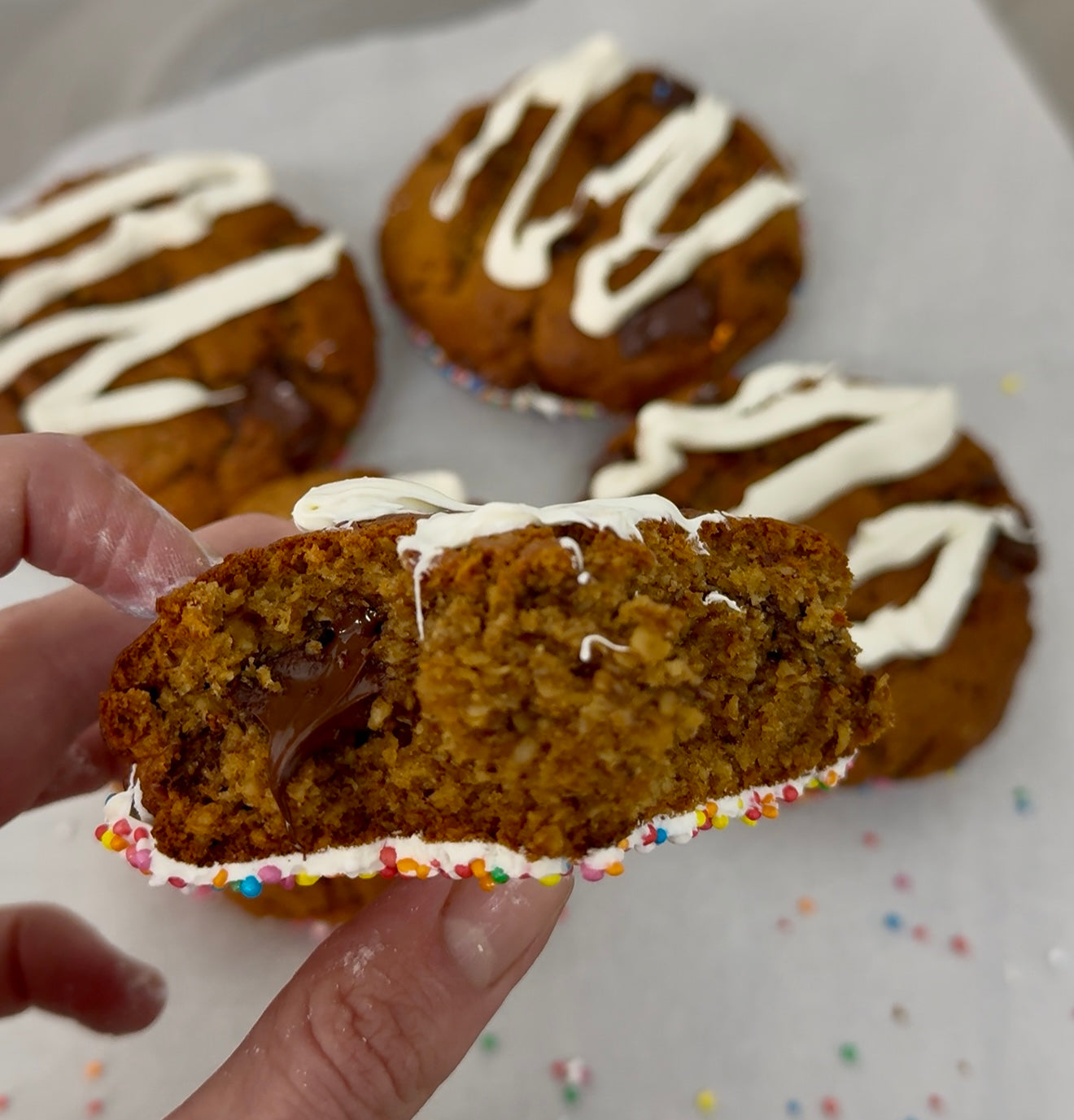 WA Rainbow Glow Cookie